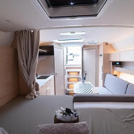 Royal Art H Duomo - Centro, By Clapa Group 5* Naples