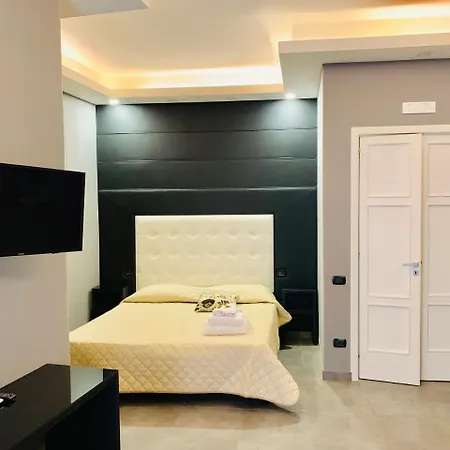 בית הארחה Royal Art H Duomo - Centro, By Clapa Group נאפולי